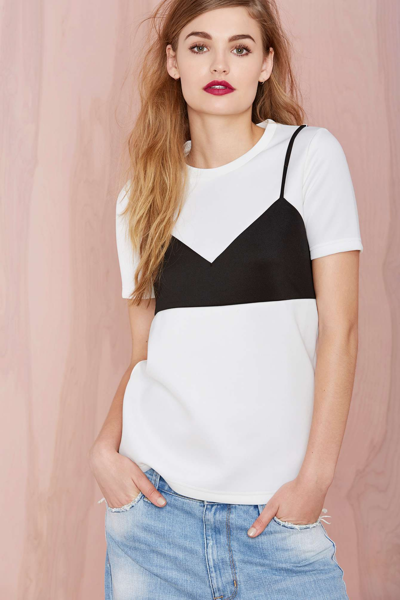 No Holds Bra Tee, $40.60 (was $58) Is this model Brittany Murphy midway through an Alicia Silverstone transformation? Is she Alicia Silverstone in the early stages of a Brittany Murphy transformation? Either way, the hair and makeup people at Nasty Gal really made this model look like Brittany Murphy and Alicia Silverstone (maybe more Alicia?), so hats off to them. They know that we know what they're selling, and I appreciate how hard they're selling it.